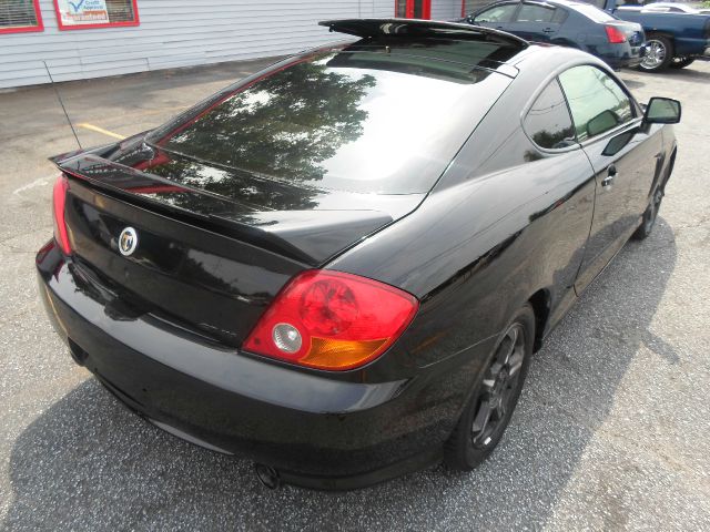 Hyundai Tiburon 2003 photo 3