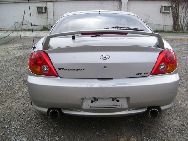 Hyundai Tiburon 2003 photo 1