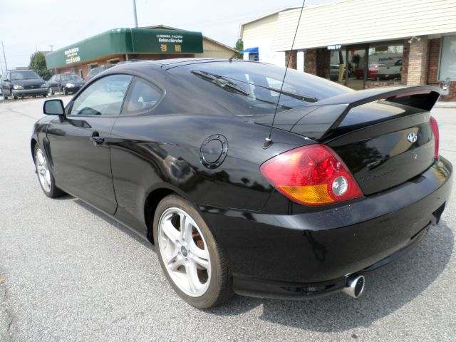 Hyundai Tiburon 2003 photo 1