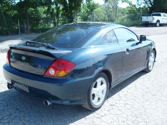 Hyundai Tiburon 2003 photo 12