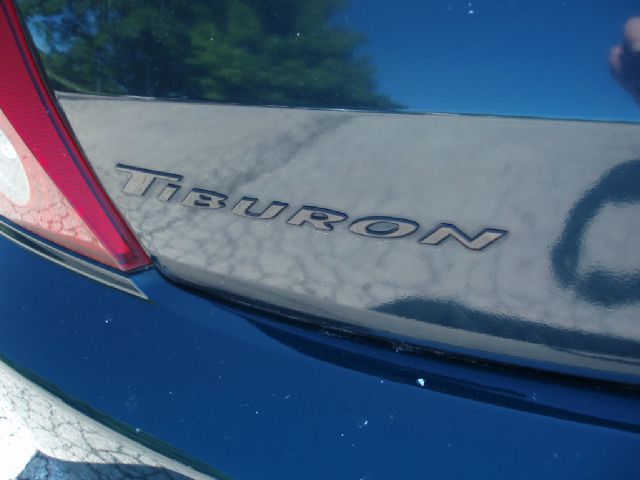 Hyundai Tiburon 2003 photo 8