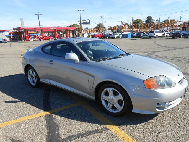 Hyundai Tiburon 2003 photo 3