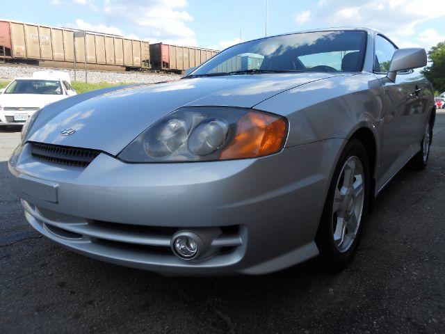 Hyundai Tiburon 2003 photo 0