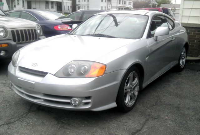 Hyundai Tiburon 2004 photo 4