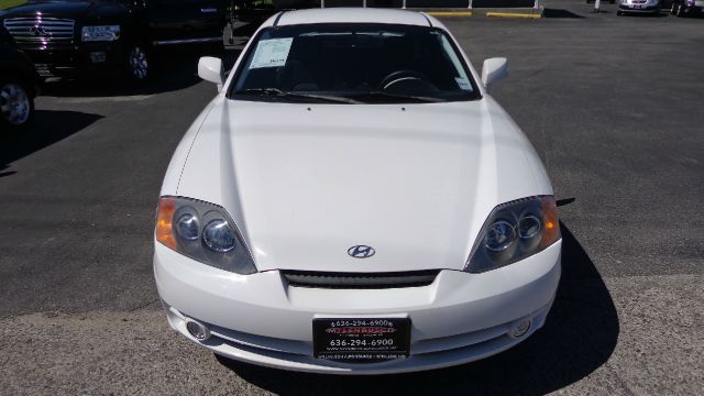 Hyundai Tiburon 2004 photo 4