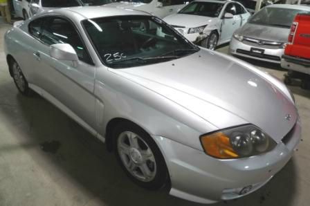 Hyundai Tiburon 2004 photo 1