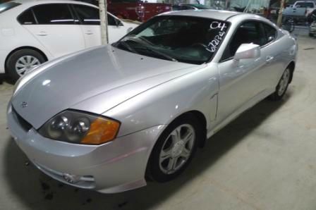 Hyundai Tiburon 2004 photo 3