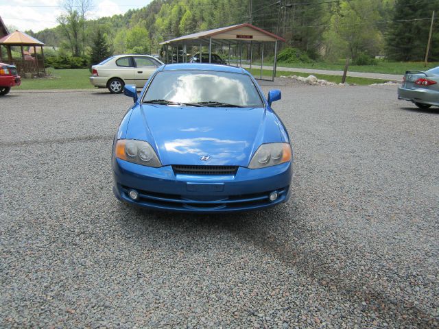 Hyundai Tiburon 2004 photo 2