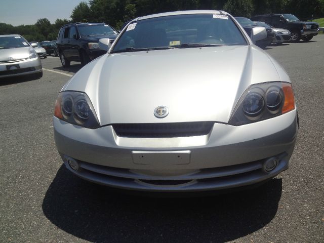 Hyundai Tiburon 2004 photo 1