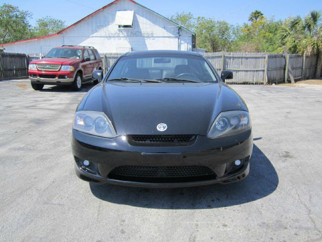 Hyundai Tiburon 2005 photo 2