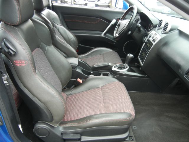 Hyundai Tiburon 2005 photo 2