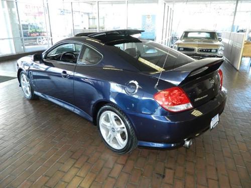 Hyundai Tiburon 2005 photo 2