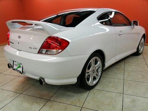 Hyundai Tiburon 2005 photo 2