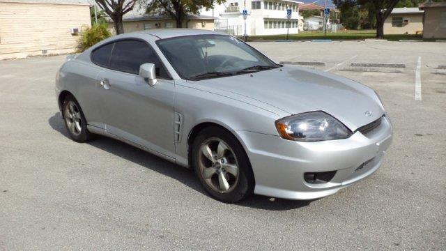 Hyundai Tiburon 2005 photo 1