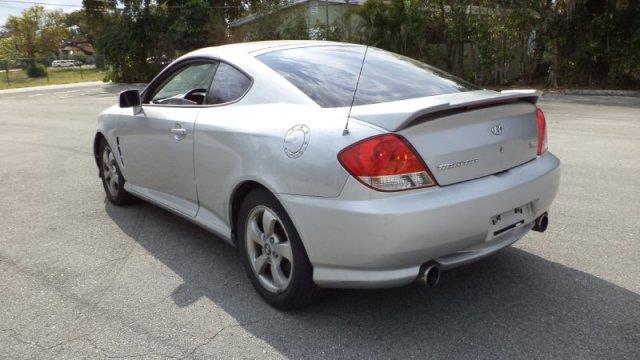 Hyundai Tiburon 2005 photo 3