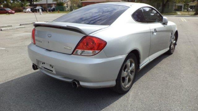 Hyundai Tiburon 2005 photo 5