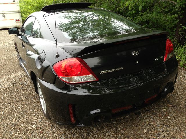 Hyundai Tiburon 2005 photo 1