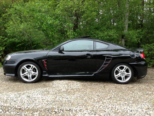 Hyundai Tiburon 2005 photo 14