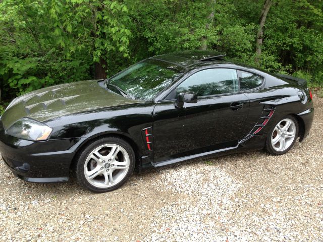 Hyundai Tiburon 2005 photo 4