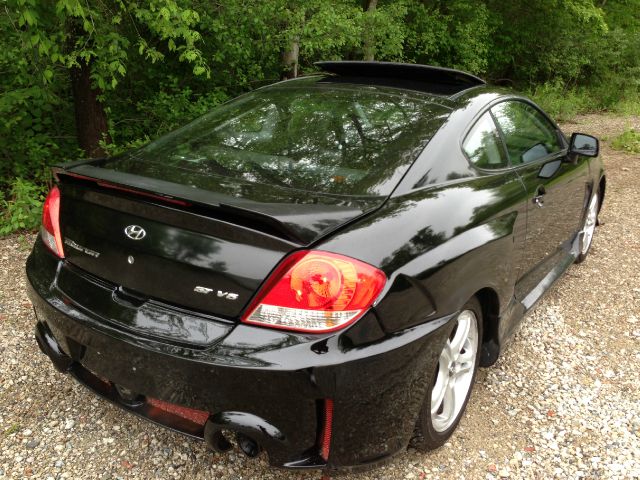 Hyundai Tiburon 2005 photo 7