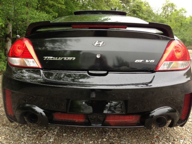 Hyundai Tiburon 2005 photo 8