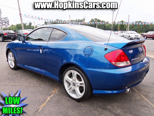 Hyundai Tiburon 2005 photo 1