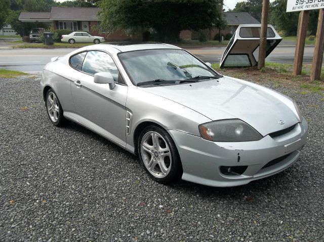 Hyundai Tiburon 2005 photo 4