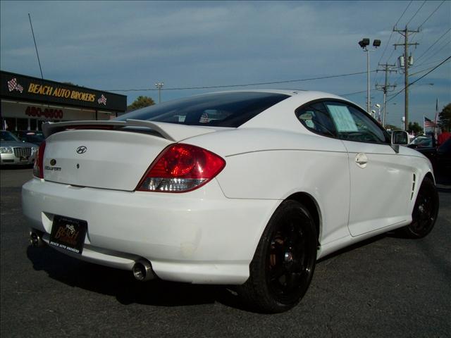 Hyundai Tiburon 2005 photo 1