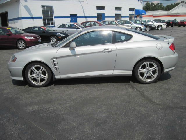 Hyundai Tiburon 2006 photo 1