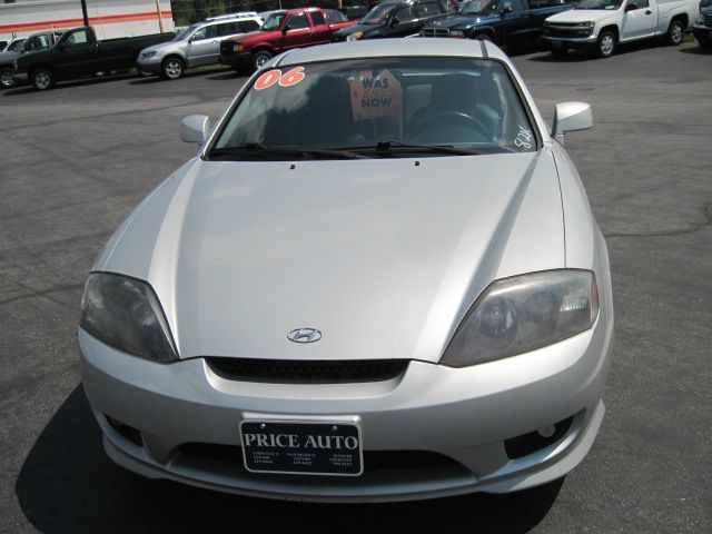 Hyundai Tiburon 2006 photo 2