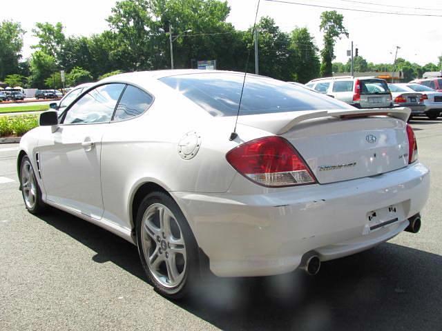 Hyundai Tiburon 2006 photo 2