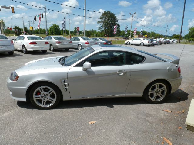 Hyundai Tiburon 2006 photo 1