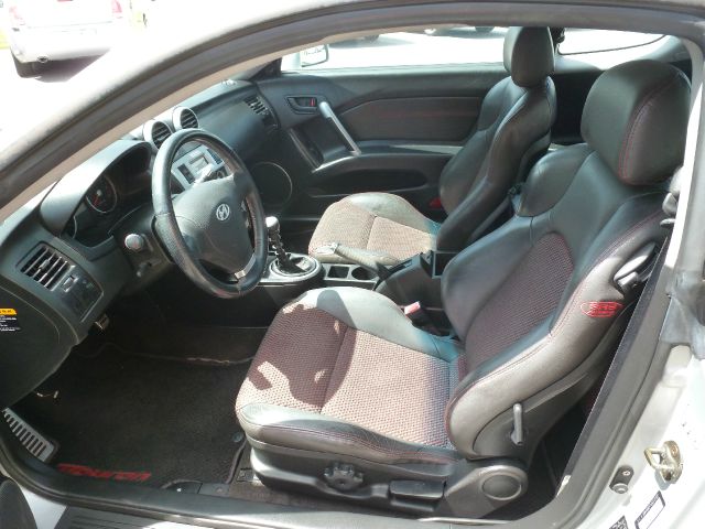 Hyundai Tiburon 2006 photo 10