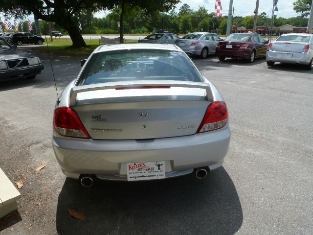 Hyundai Tiburon 2006 photo 2