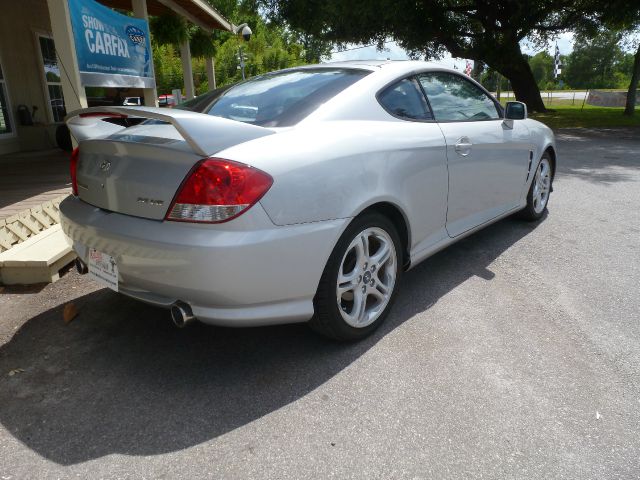 Hyundai Tiburon 2006 photo 9