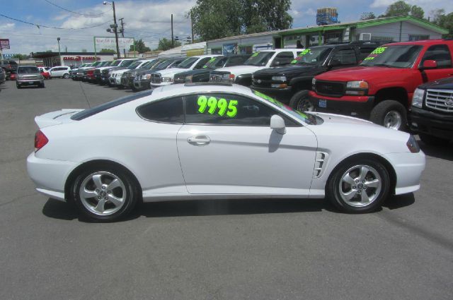 Hyundai Tiburon 2006 photo 12