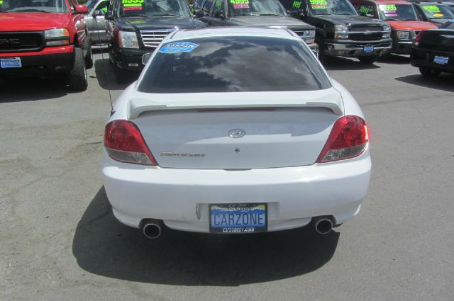 Hyundai Tiburon 2006 photo 8