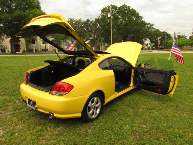 Hyundai Tiburon 2006 photo 1