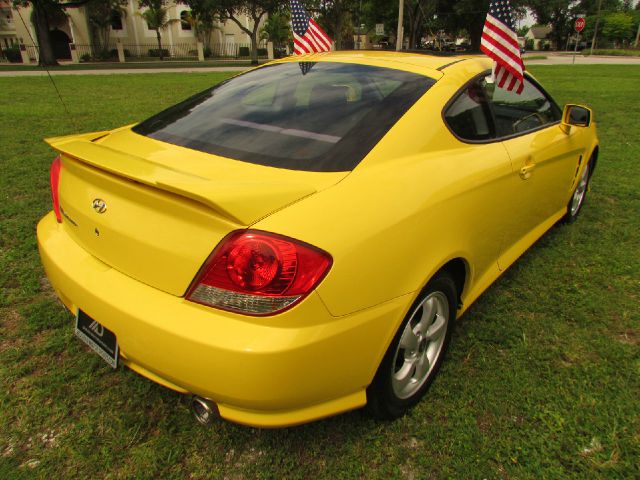 Hyundai Tiburon 2006 photo 12