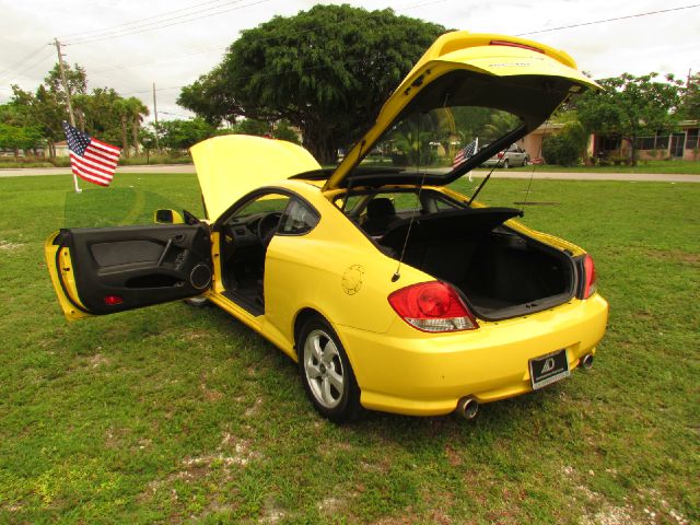 Hyundai Tiburon 2006 photo 2