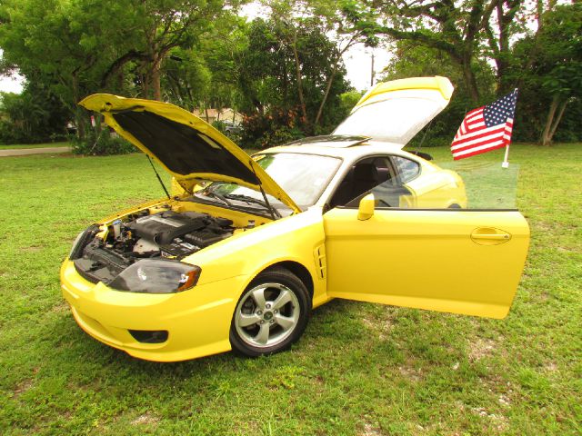 Hyundai Tiburon 2006 photo 3