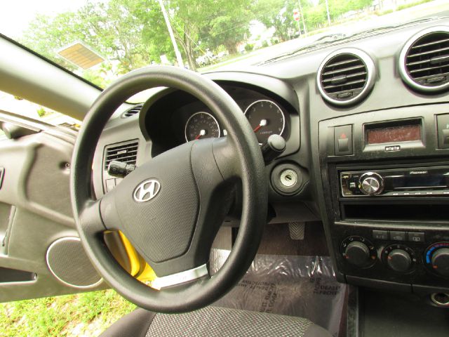 Hyundai Tiburon 2006 photo 31