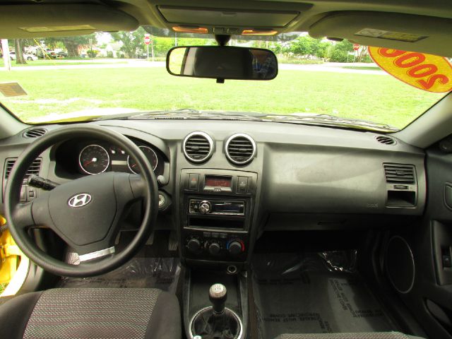 Hyundai Tiburon 2006 photo 39