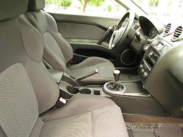 Hyundai Tiburon 2006 photo 41