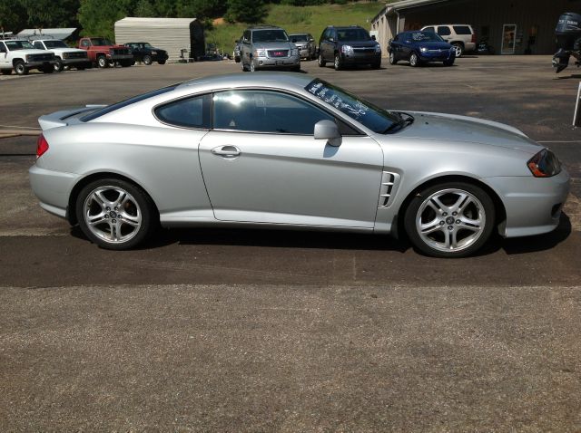 Hyundai Tiburon 2006 photo 3