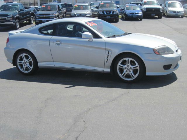 Hyundai Tiburon 2006 photo 1