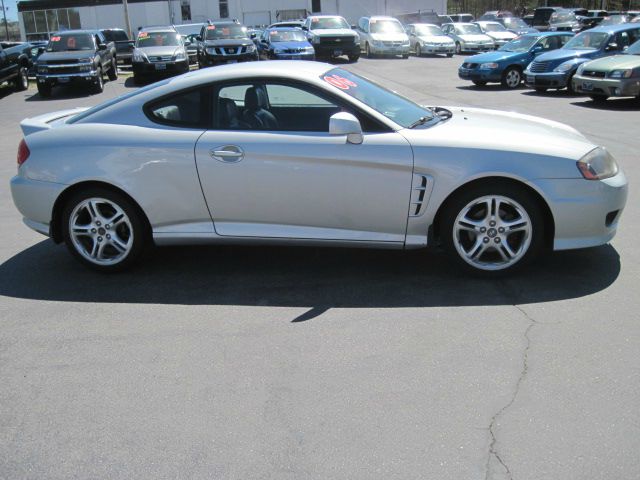 Hyundai Tiburon 2006 photo 4