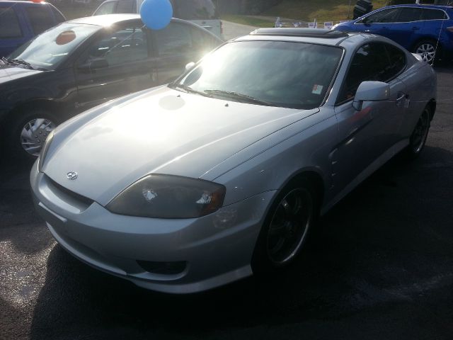 Hyundai Tiburon 2006 photo 2