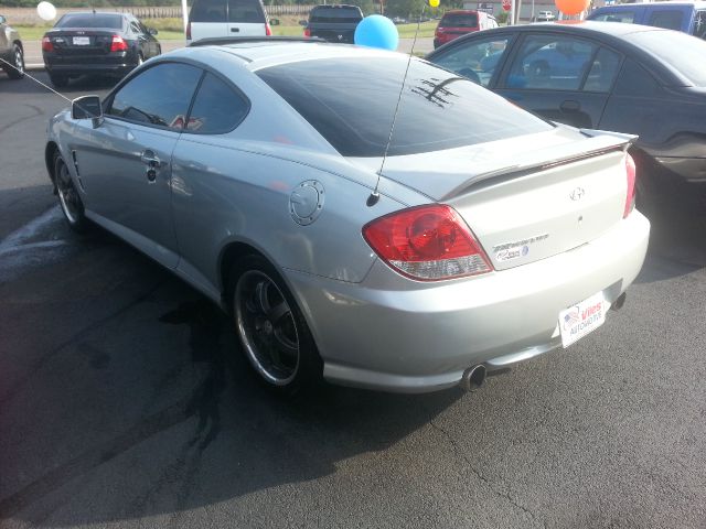 Hyundai Tiburon 2006 photo 4