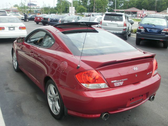 Hyundai Tiburon 2006 photo 3